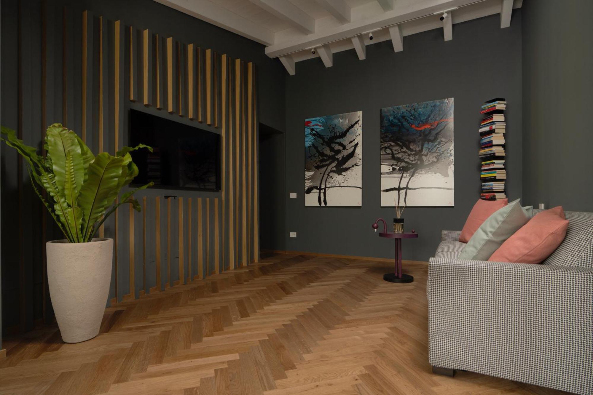 Rego Apartments - Boutique Aparthotel & Serenity Spa With Some Off-Site Apartments In The Heart Of Bergamo City Center *
