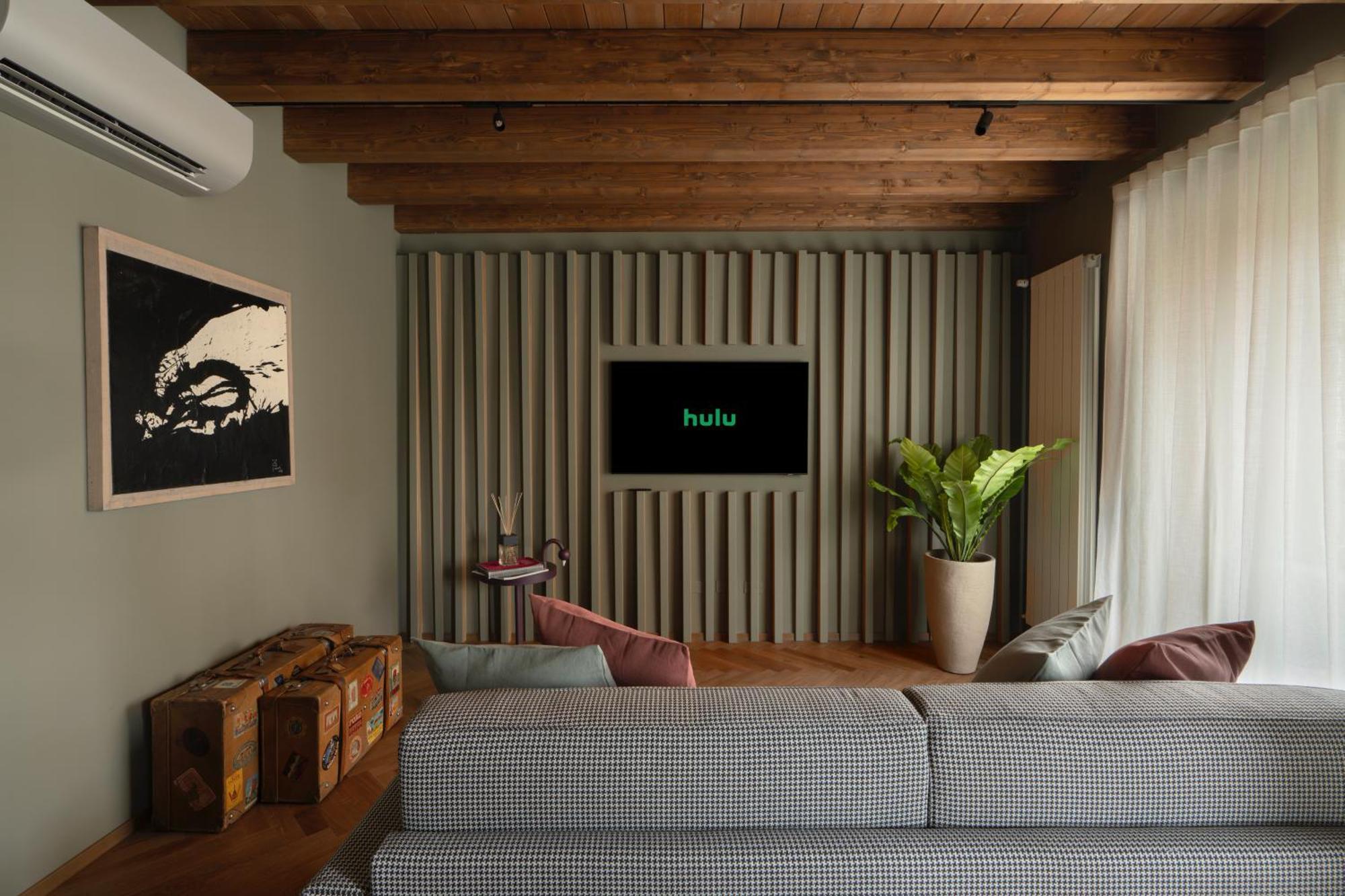Huoneisto Rego Apartments - Boutique Aparthotel & Serenity Spa With Some Off-Site Apartments In The Heart Of Bergamo City Center Bergamo