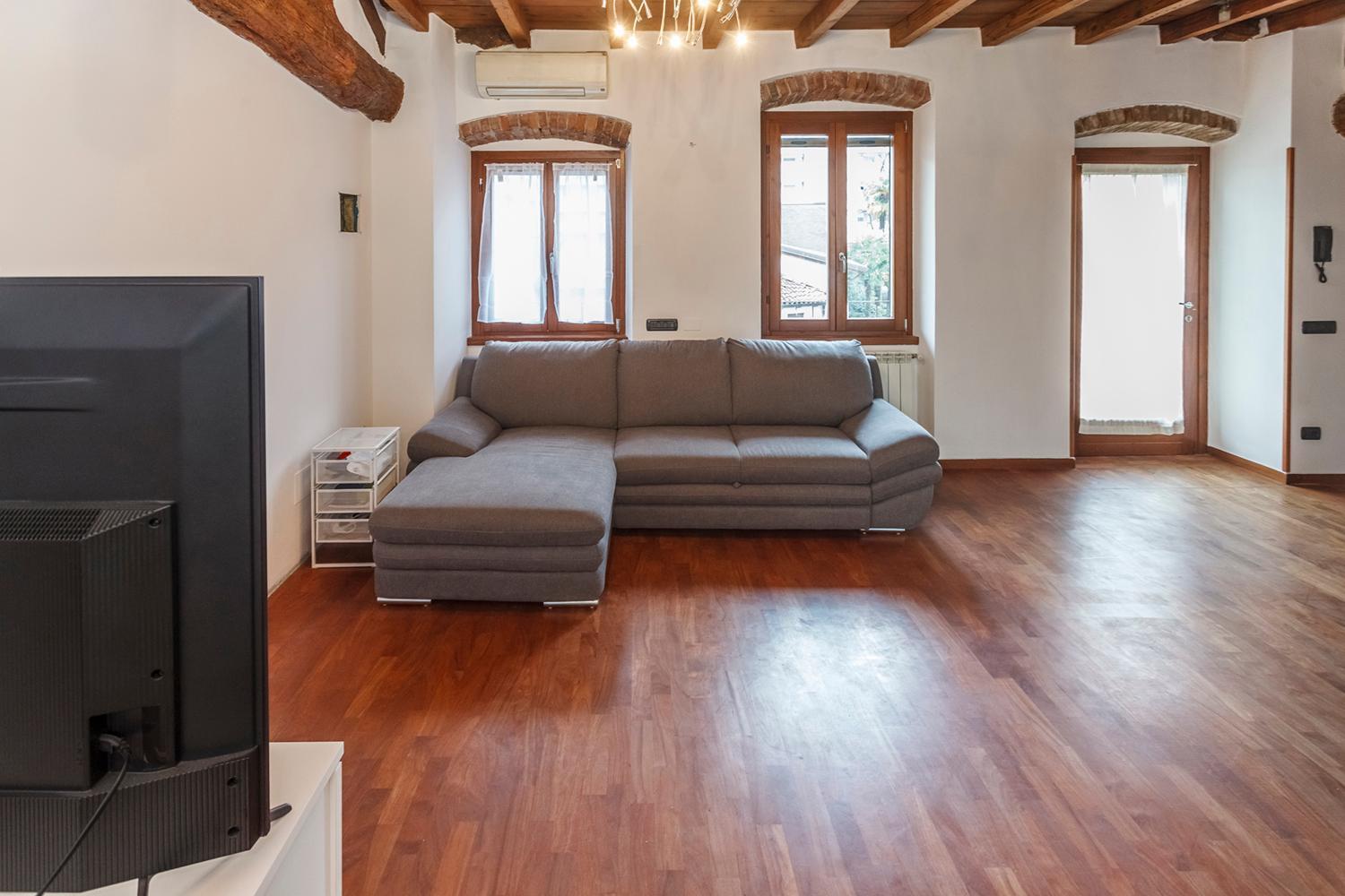 Edificio Storico In Bg Centro Con Area Esterna Privata * Bergamo