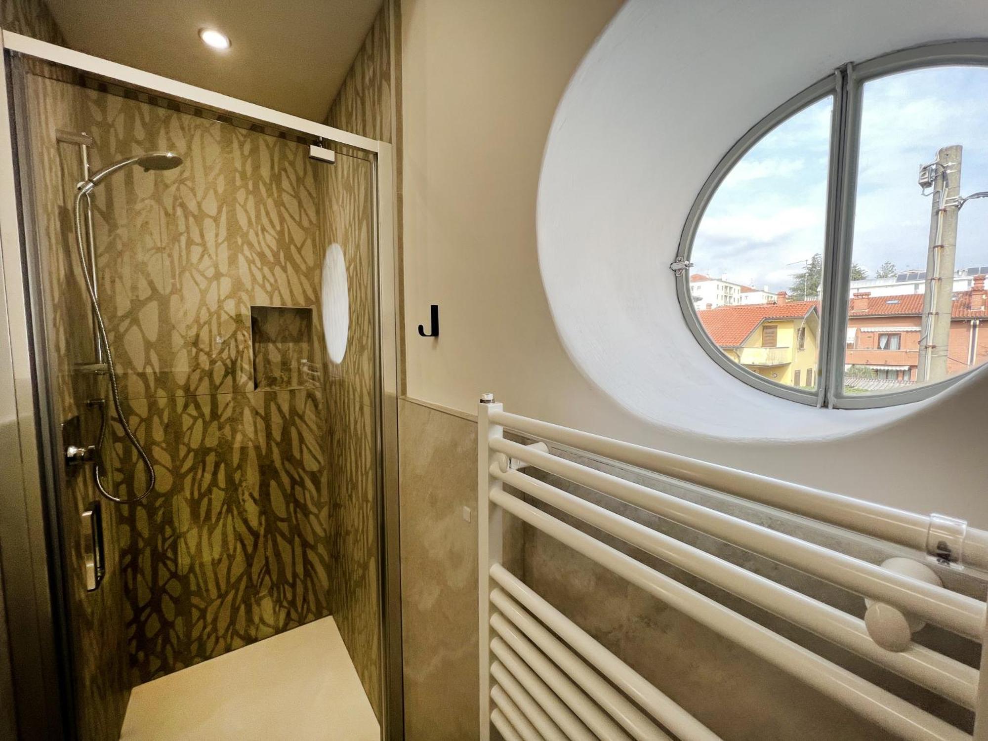 Casa Redona - Nuovo Elegante Loft Free Wifi 4 Pax Bergamo