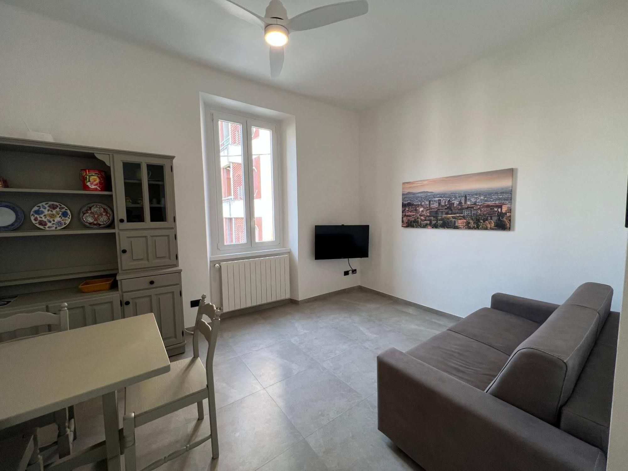 Huoneisto Casa Redona - Nuovo Elegante Loft Free Wifi 4 Pax *