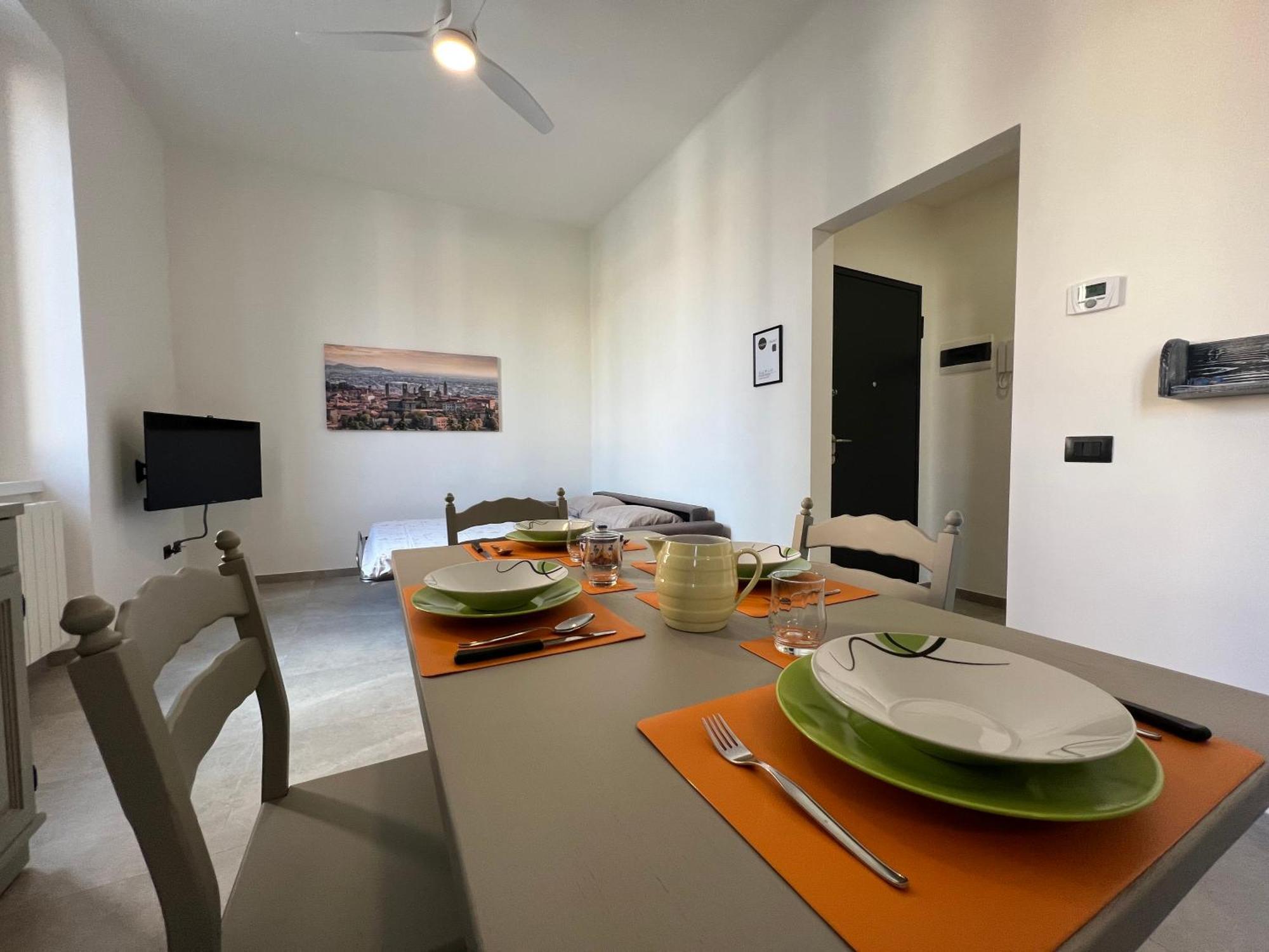 Casa Redona - Nuovo Elegante Loft Free Wifi 4 Pax *