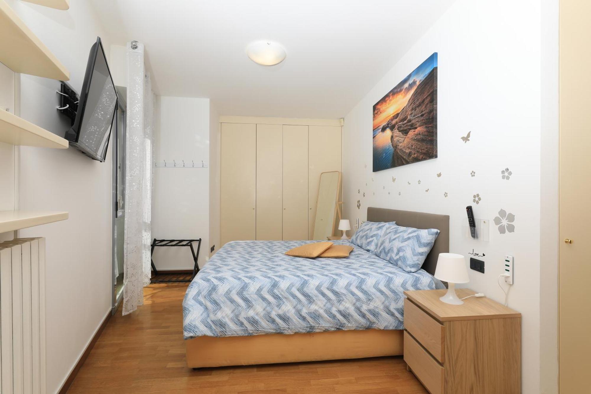 Luxury W Garage Happy Apartment Bergamo