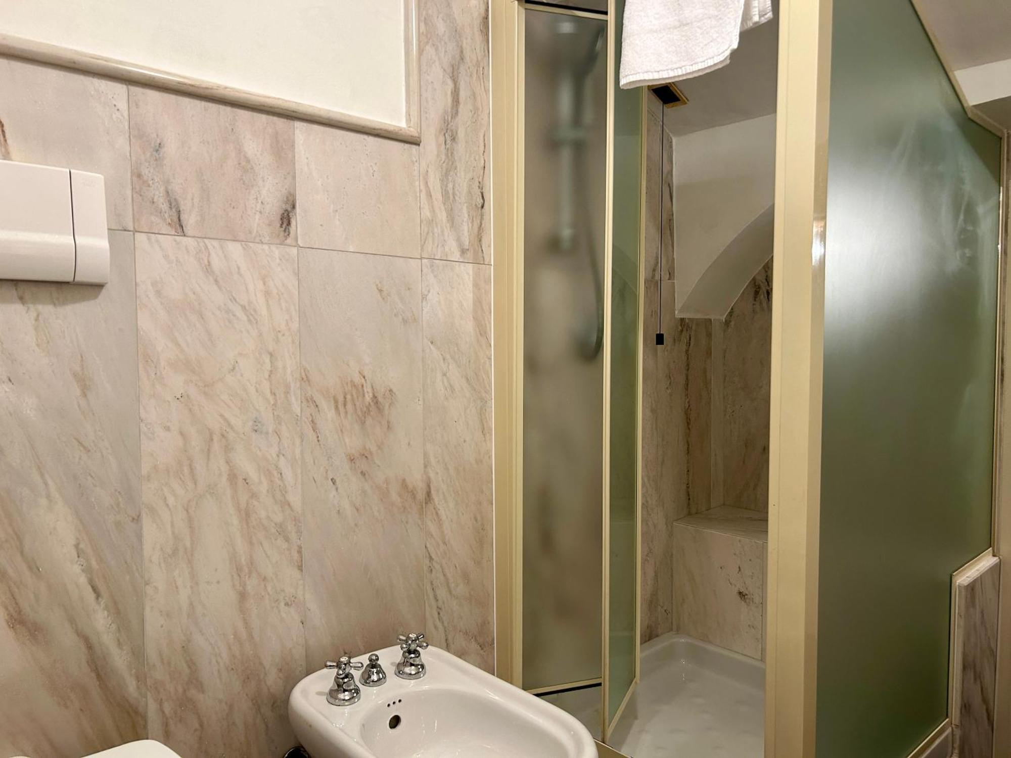 Taverna Degli Artisti - Immobili E Soluzioni Rent Apartment