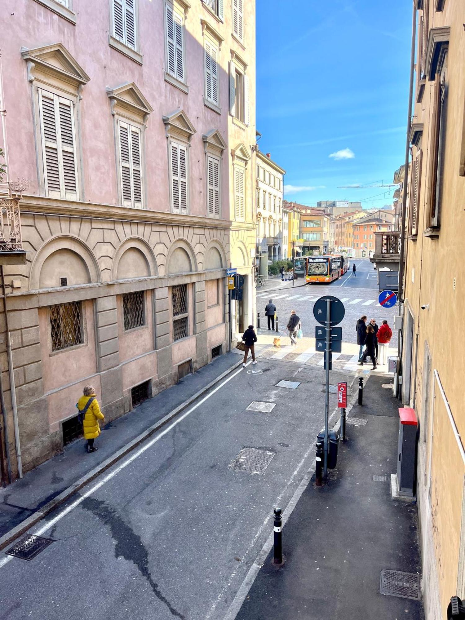 New San Lazzaro House 2 Boho Style -piazza Pontida * Bergamo
