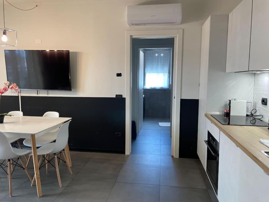 Center - Modern Flat With Free Parking And Wifi - B Apartment *