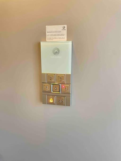 Center - Modern Flat With Free Parking And Wifi - B