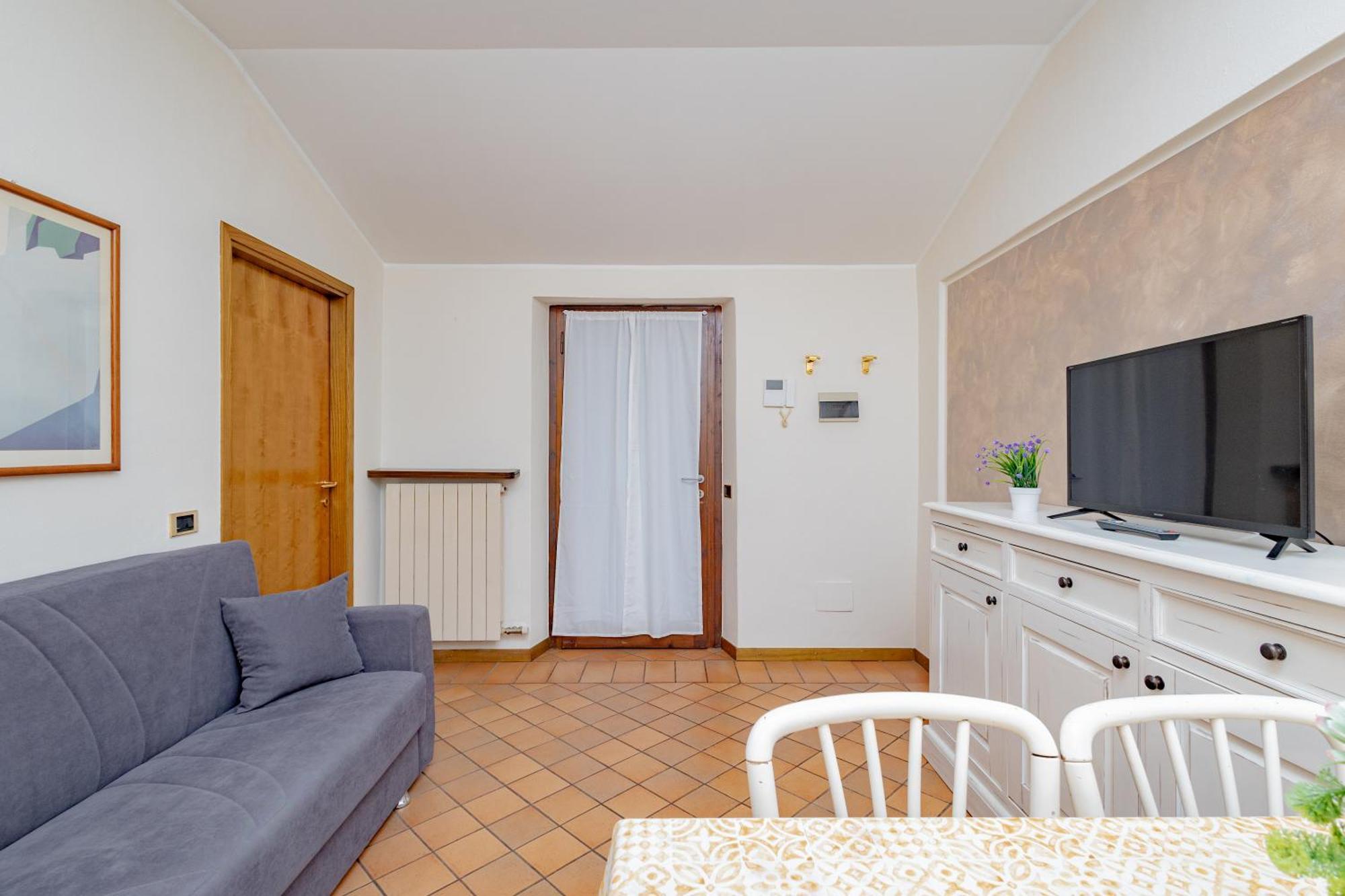 Apartment 23 *