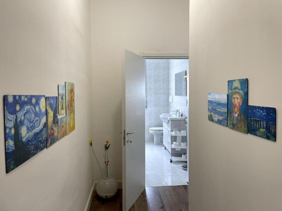 Gogh House In Apartment *