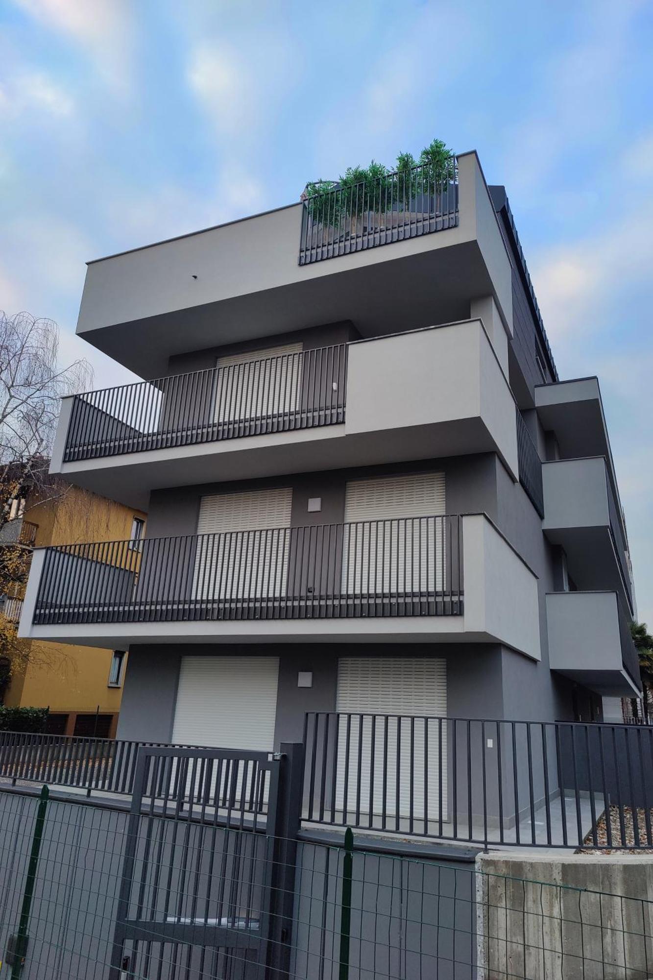 Longuelo Living One - Business Elegance & Hospital Apartment