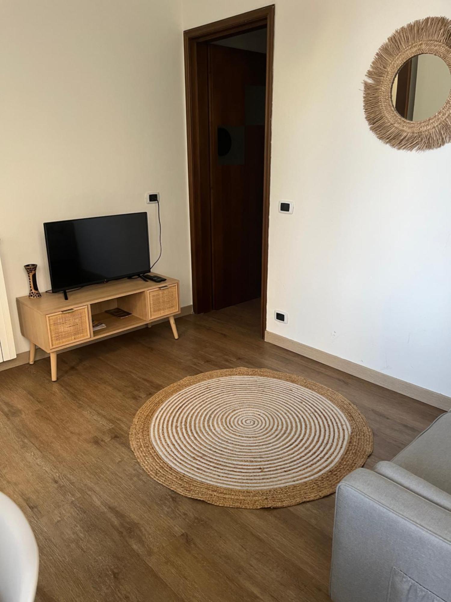 New San Lazzaro House 2 Boho Style -piazza Pontida *