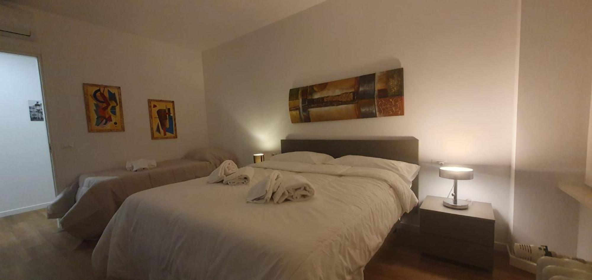 Max Guest house *