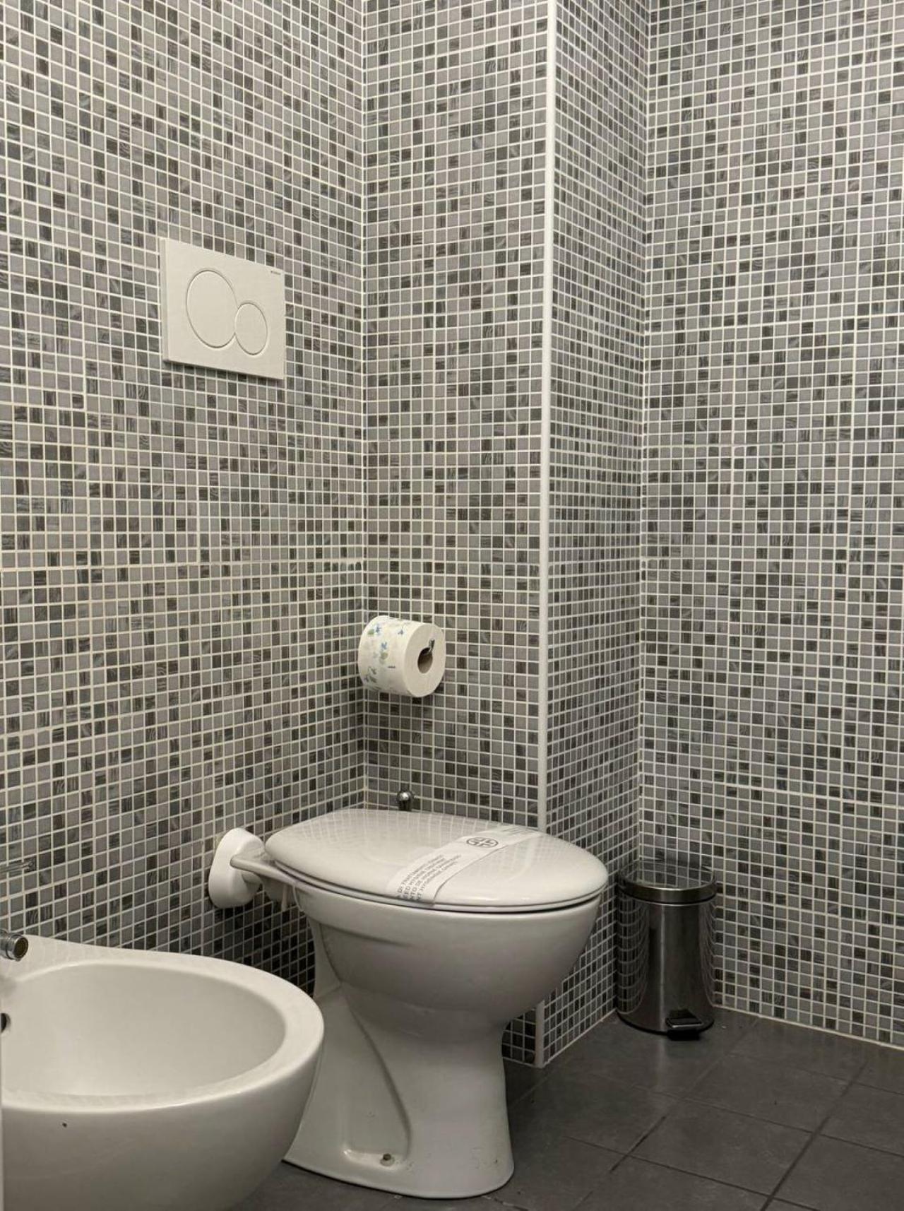 Apartment Chic - Near Airport & Center