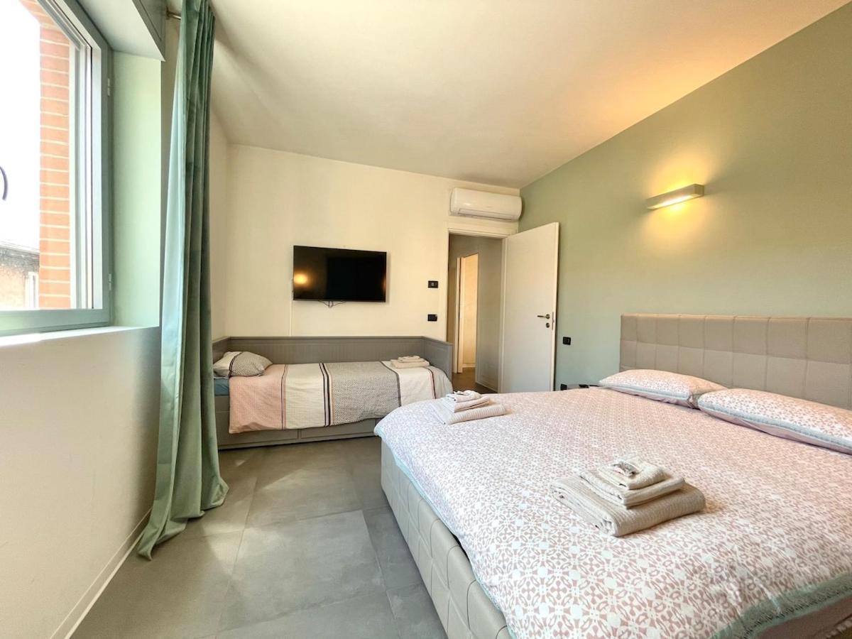 Apartment Center - Modern Flat With Free Parking And Wifi - B