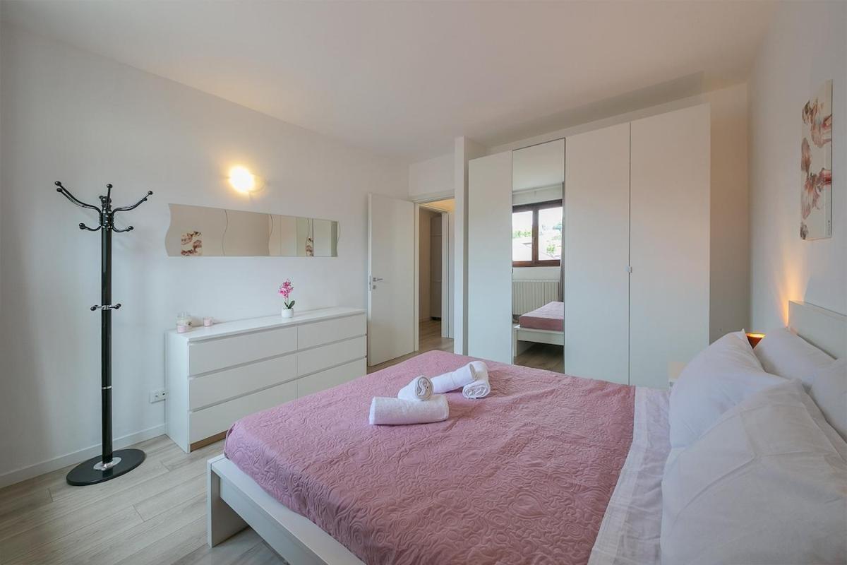 Apartment Zona Stadium - Free Parking, Wi-fi, Ac