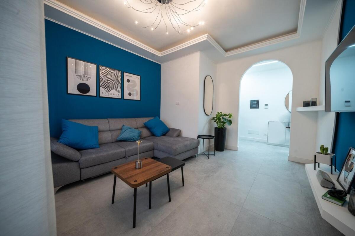 Parking - Design - Caesar House Apartment