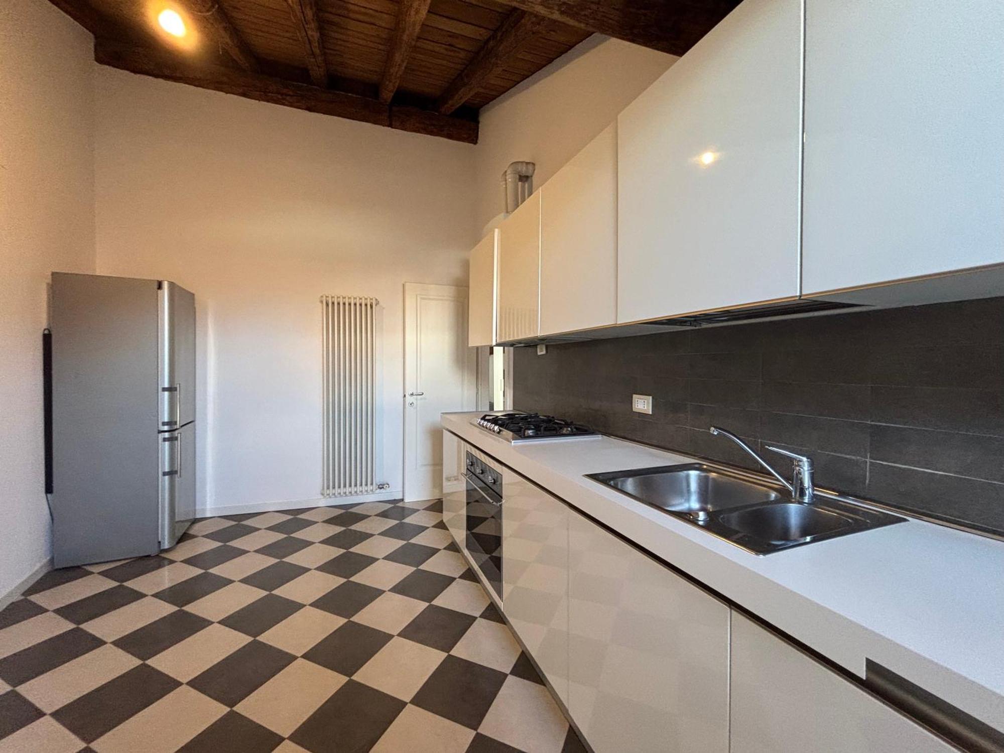 Loft Mansardato Sullo Skyline Di Apartment