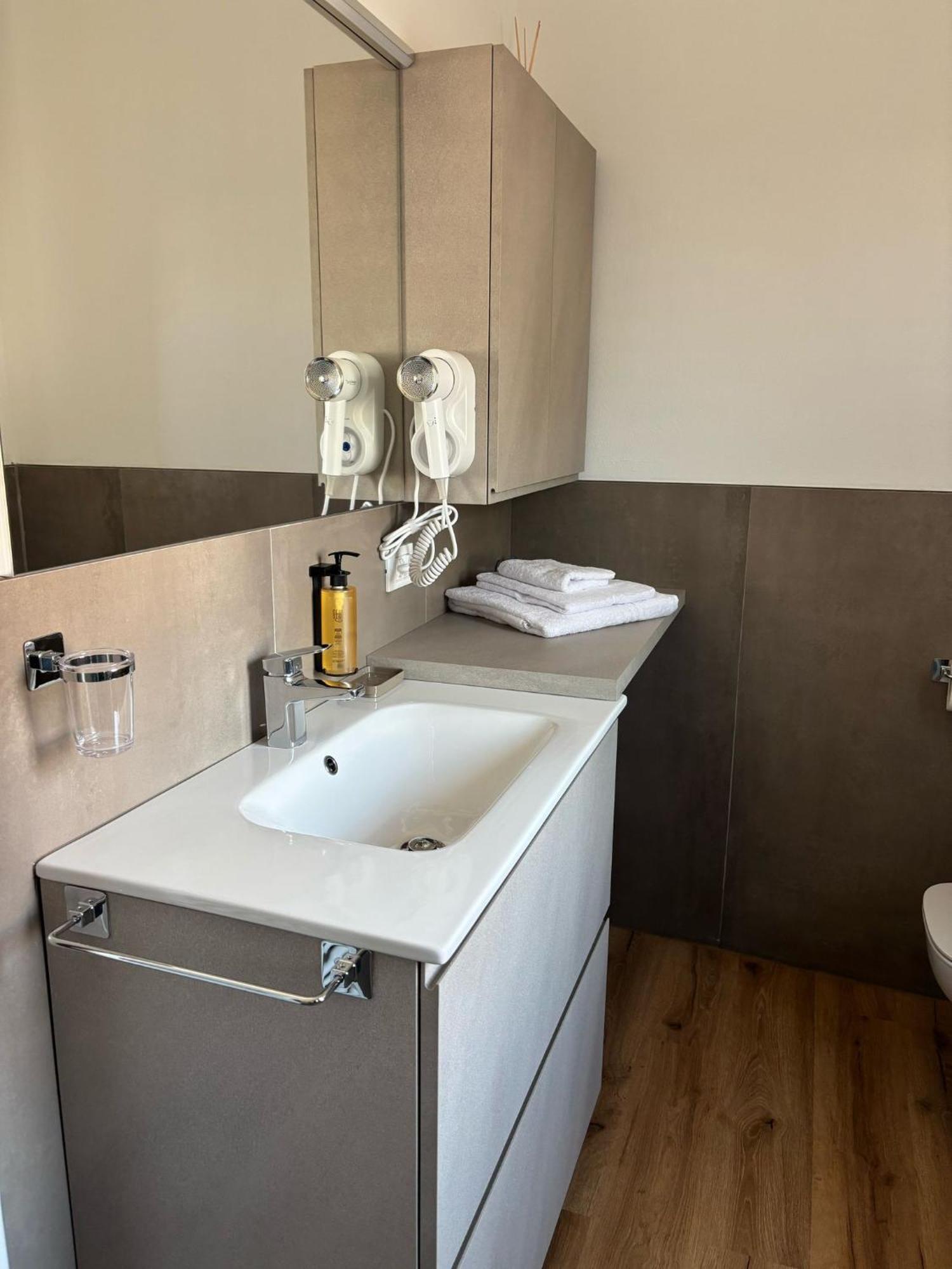 Apartment La Fenice Elegant, Welcoming Flat In