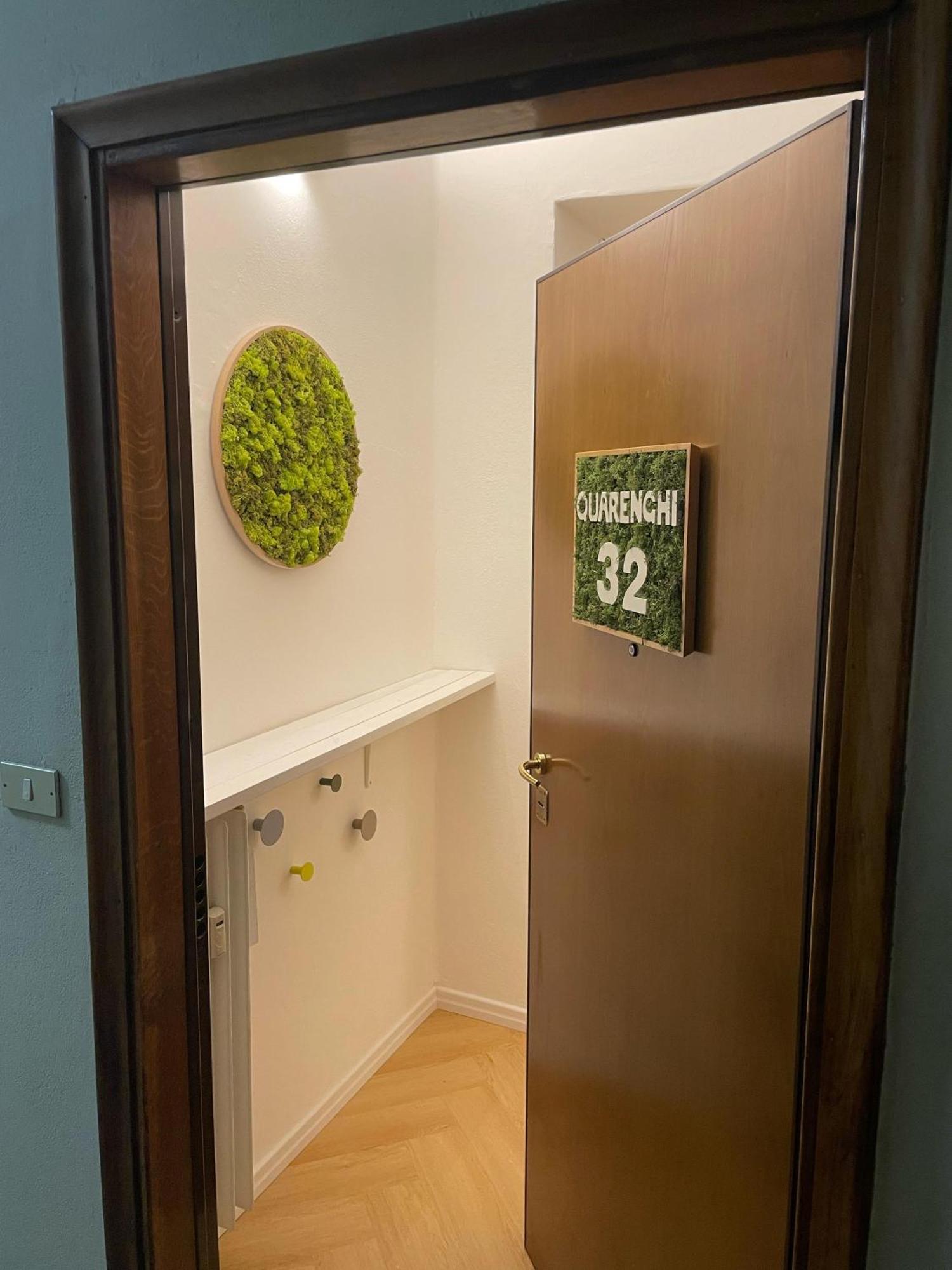 Quarenghi 32 *