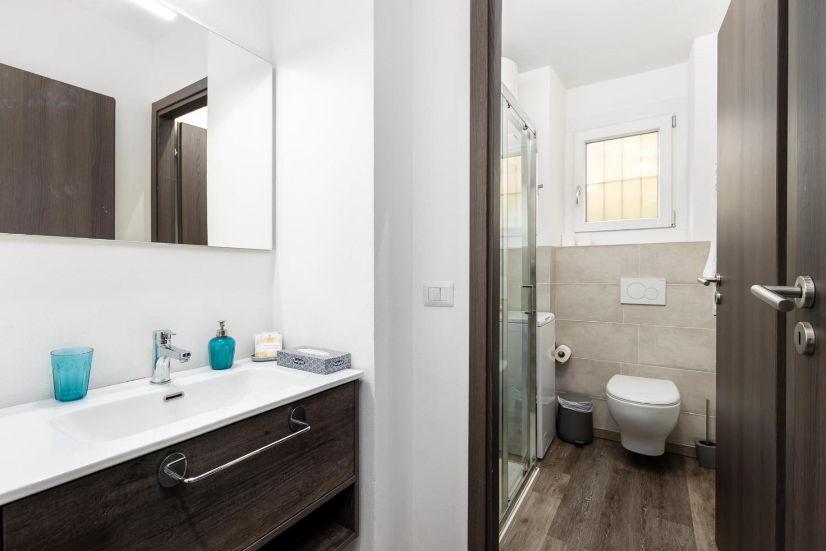 Tra 2 Borghi - Alessandro Noli - House 2 Apartment