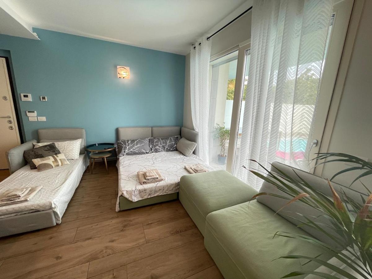 In Citta Con Giardino E Piscina Privati
