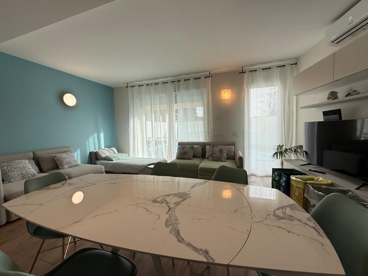 In Citta Con Giardino E Piscina Privati Apartment *