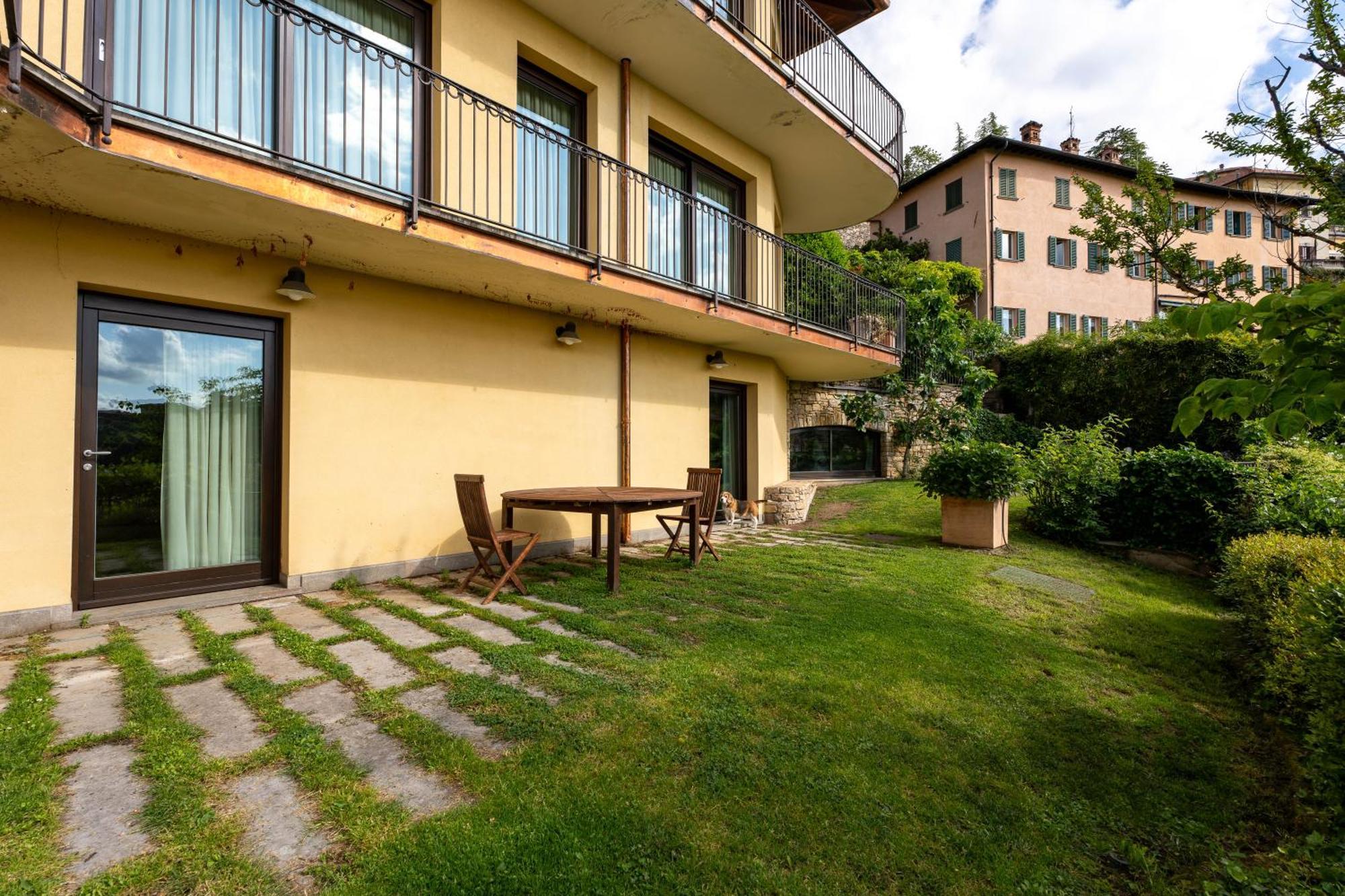 Panoramica Apartment *