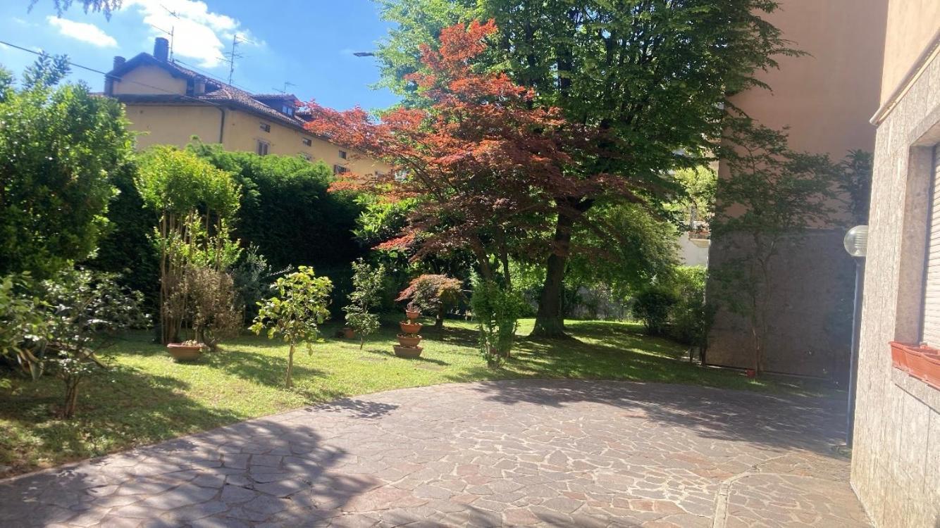Apartment Sky House Carrara