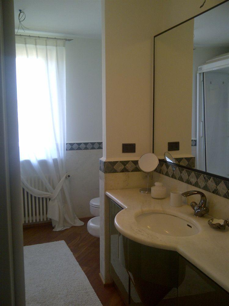 La Casa Rosa 3*