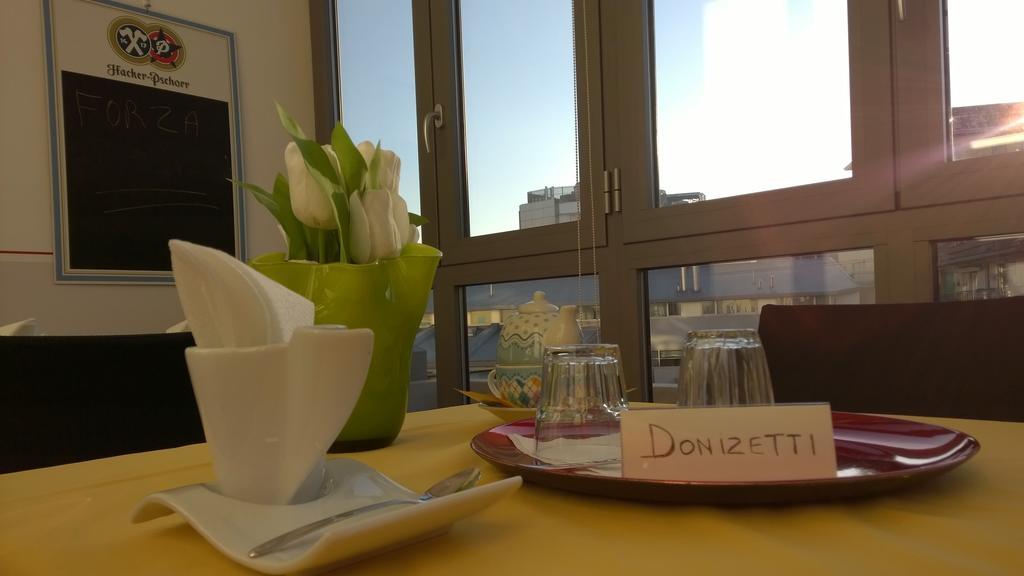Airport Station Bergamo Guest house 2*