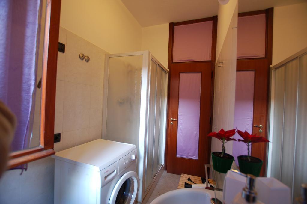 La Rosa Scarlatta Broseta Guest house 2*