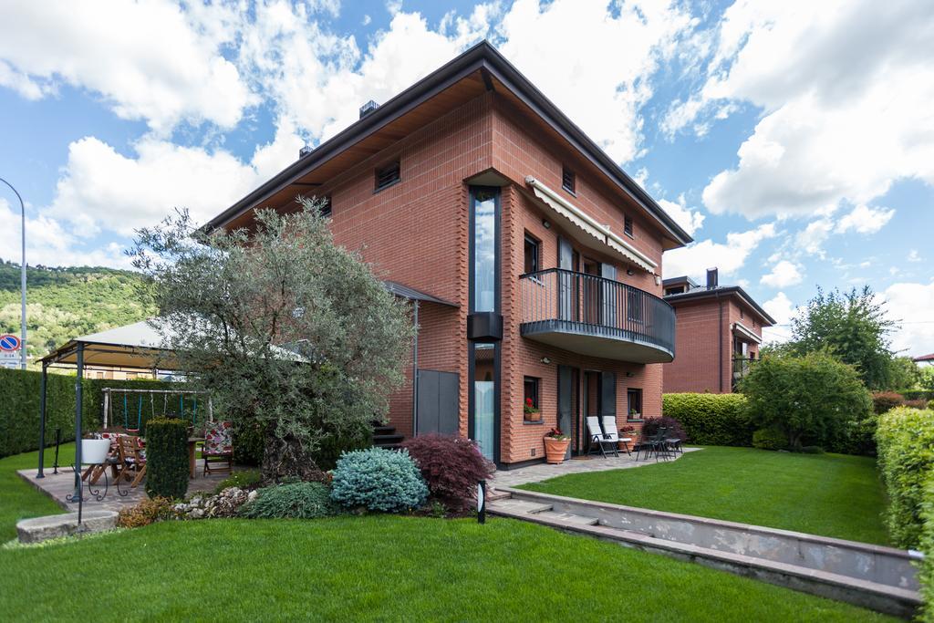 Alisee Bed & Breakfast 5*