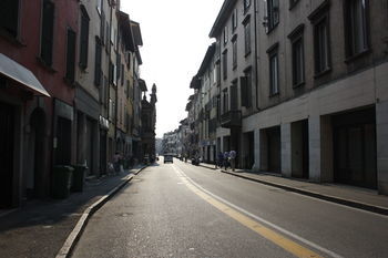 Center Piazza Pontida *