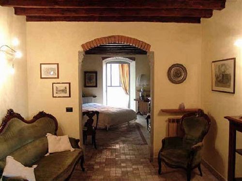 Bed & Breakfast Angolo Del Poeta 2*