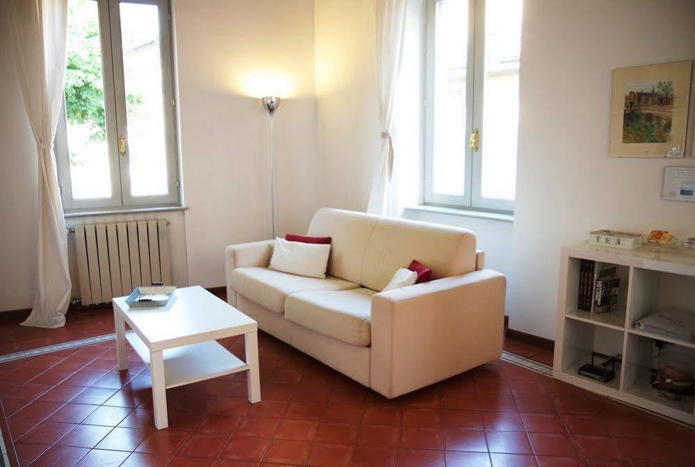 Apartment Sweet *