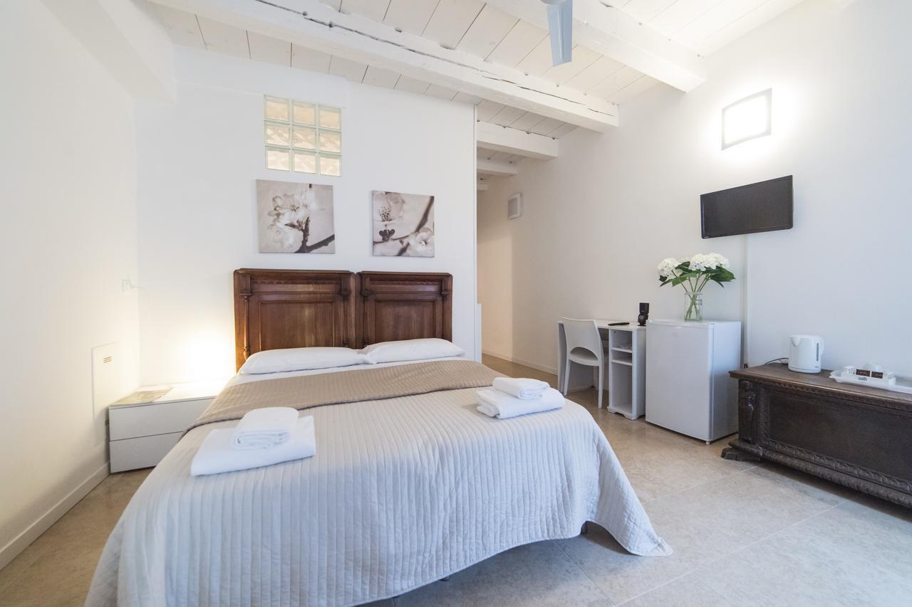 Academia Aparthotel
