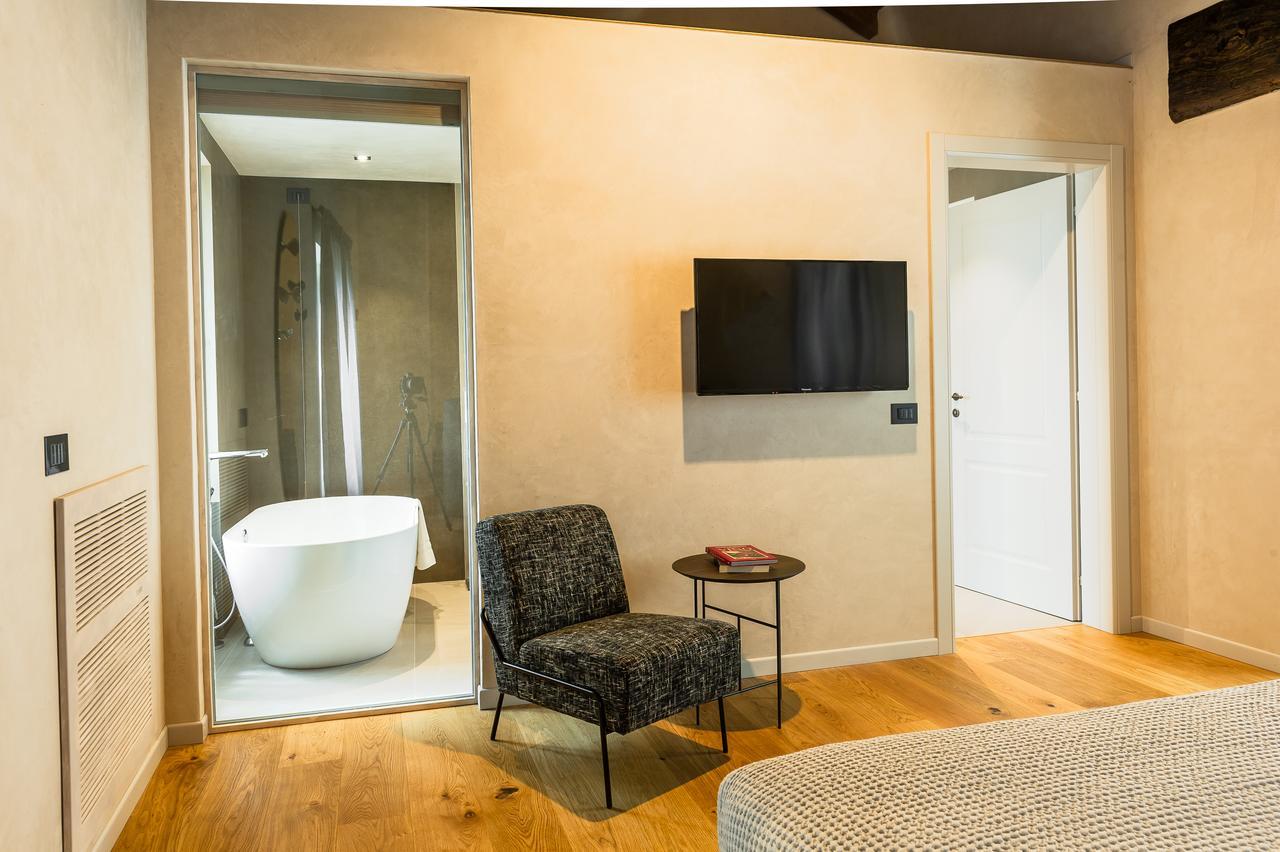 Relais San Vigilio Al Castello Hotelli 4*