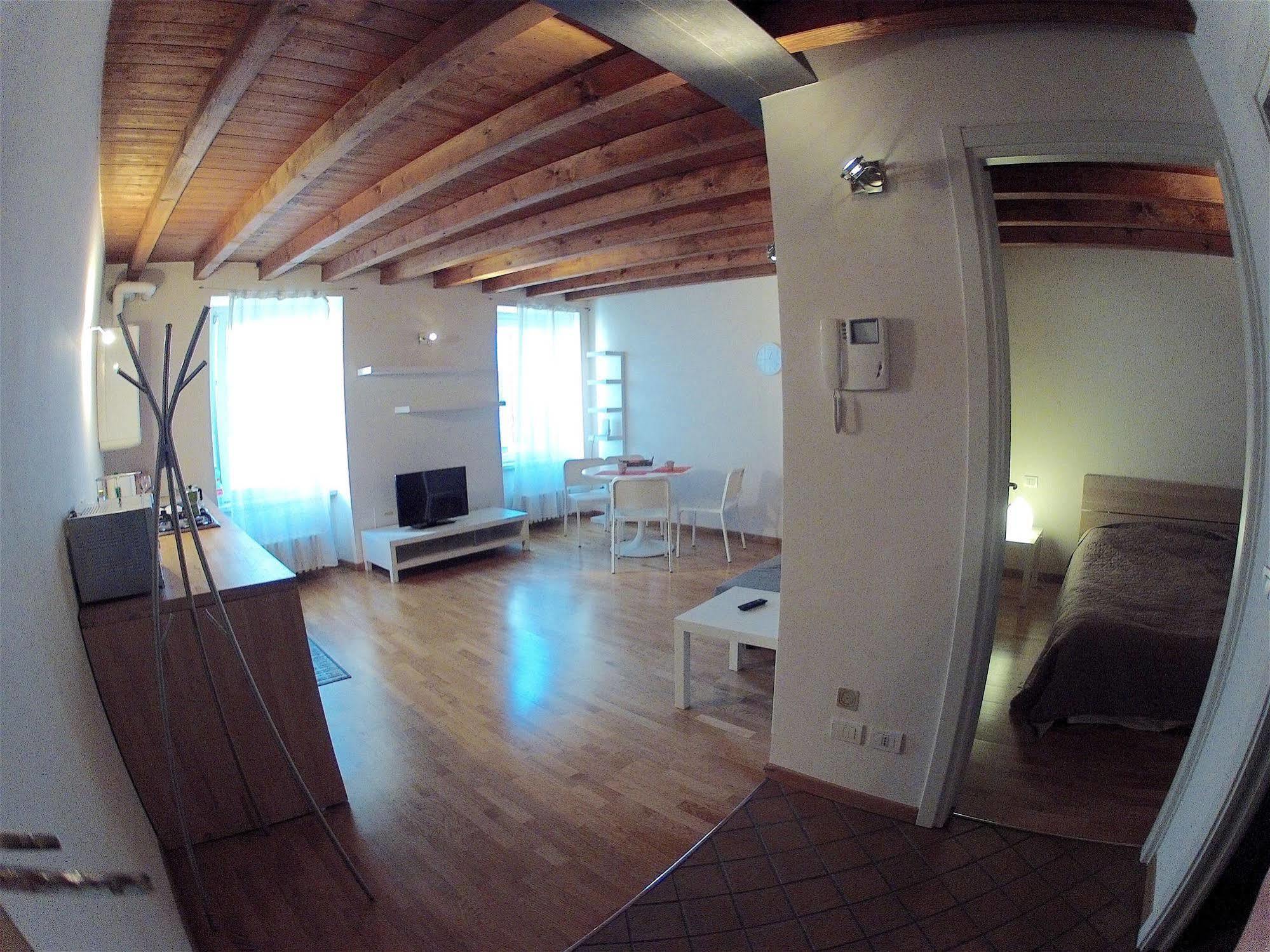 Via Maironi Da Ponte Apartment Bergamo