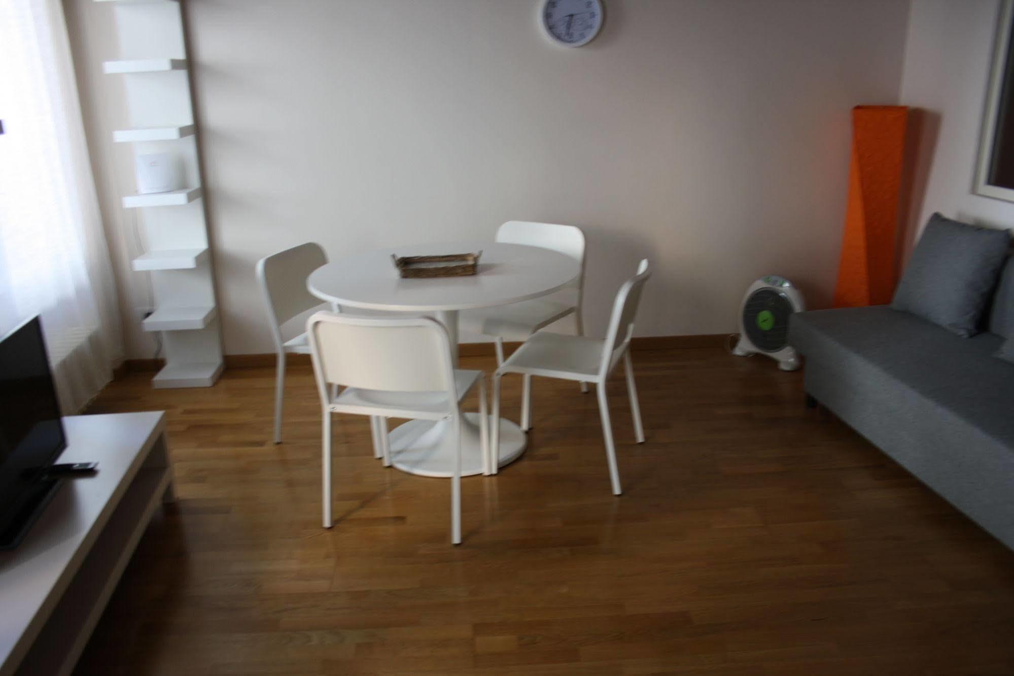 Via Maironi Da Ponte Apartment