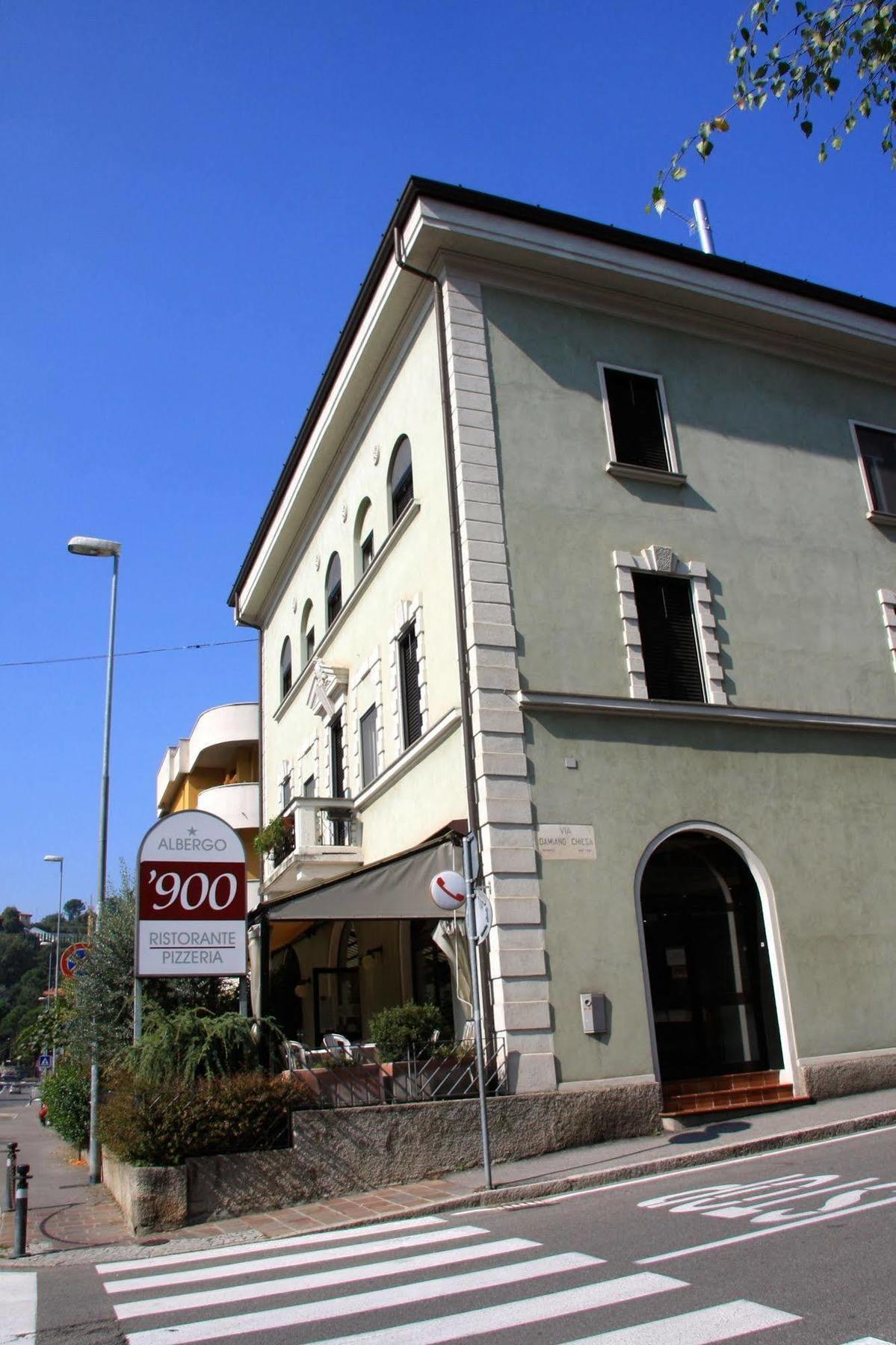 900 Hotel
