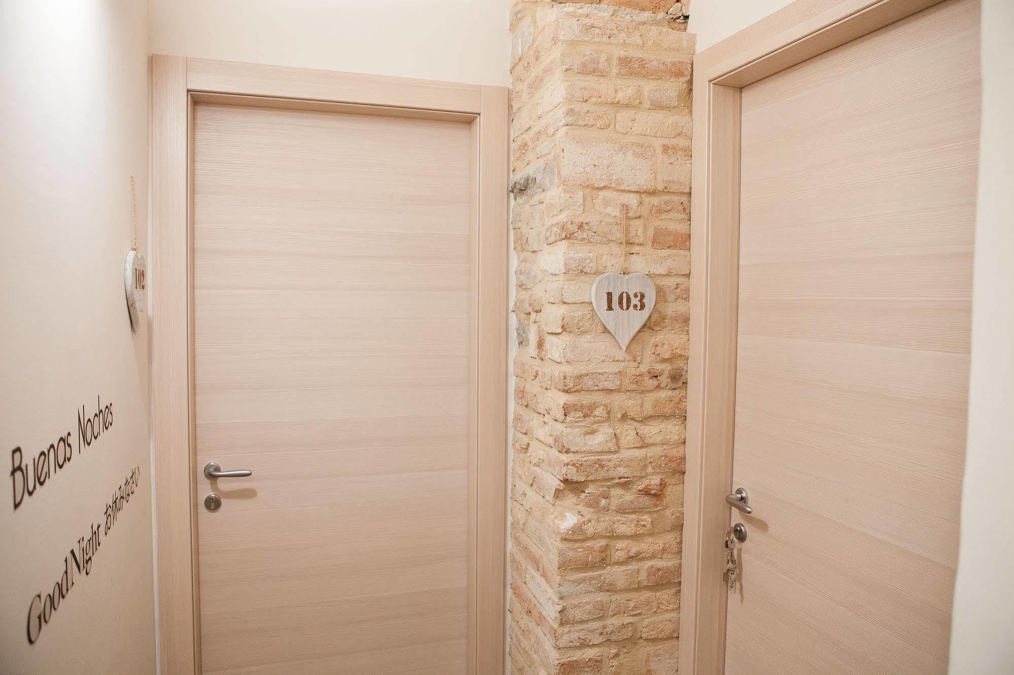Botton D'oro Bed & Breakfast 4*