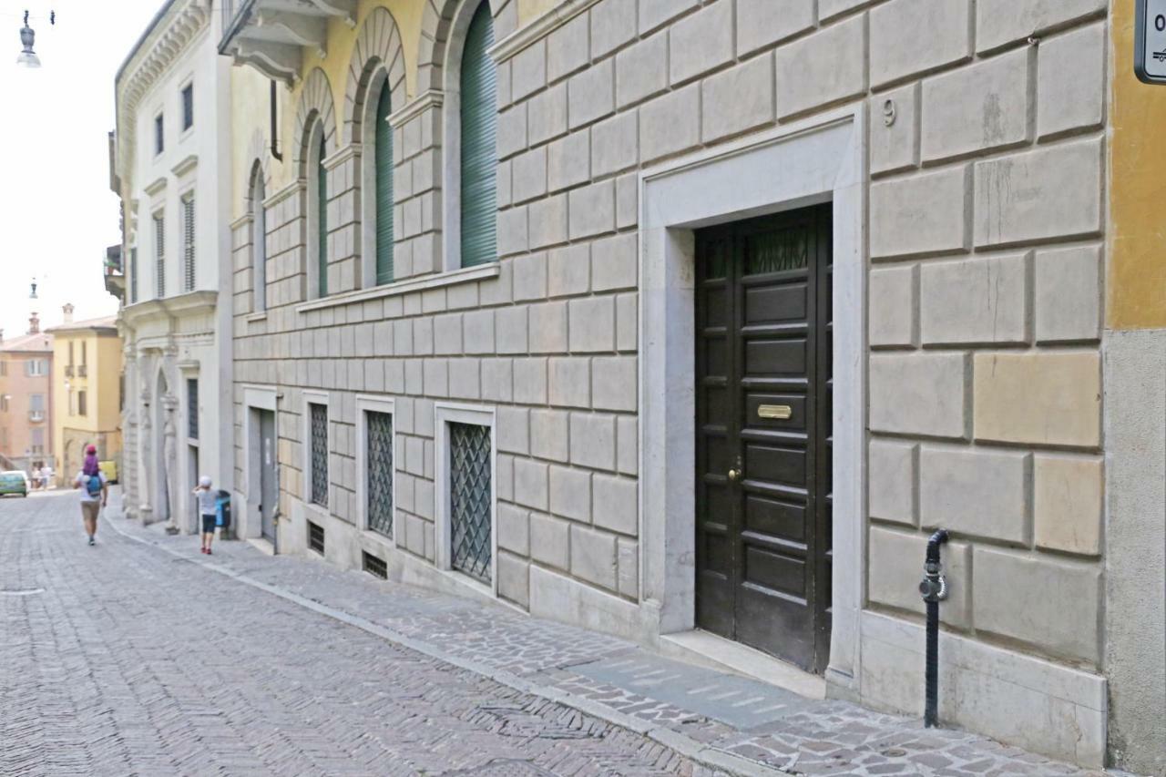 App9 - And Guest house