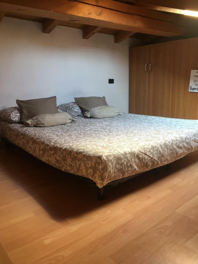 La Casa Rustica Di Ale E Becky Apartamento *
