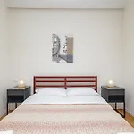 Flo Suite Six 6