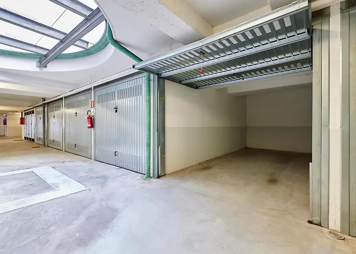 Airport 8 MinLoft-Free Parking
