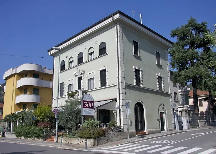 Hotel 900