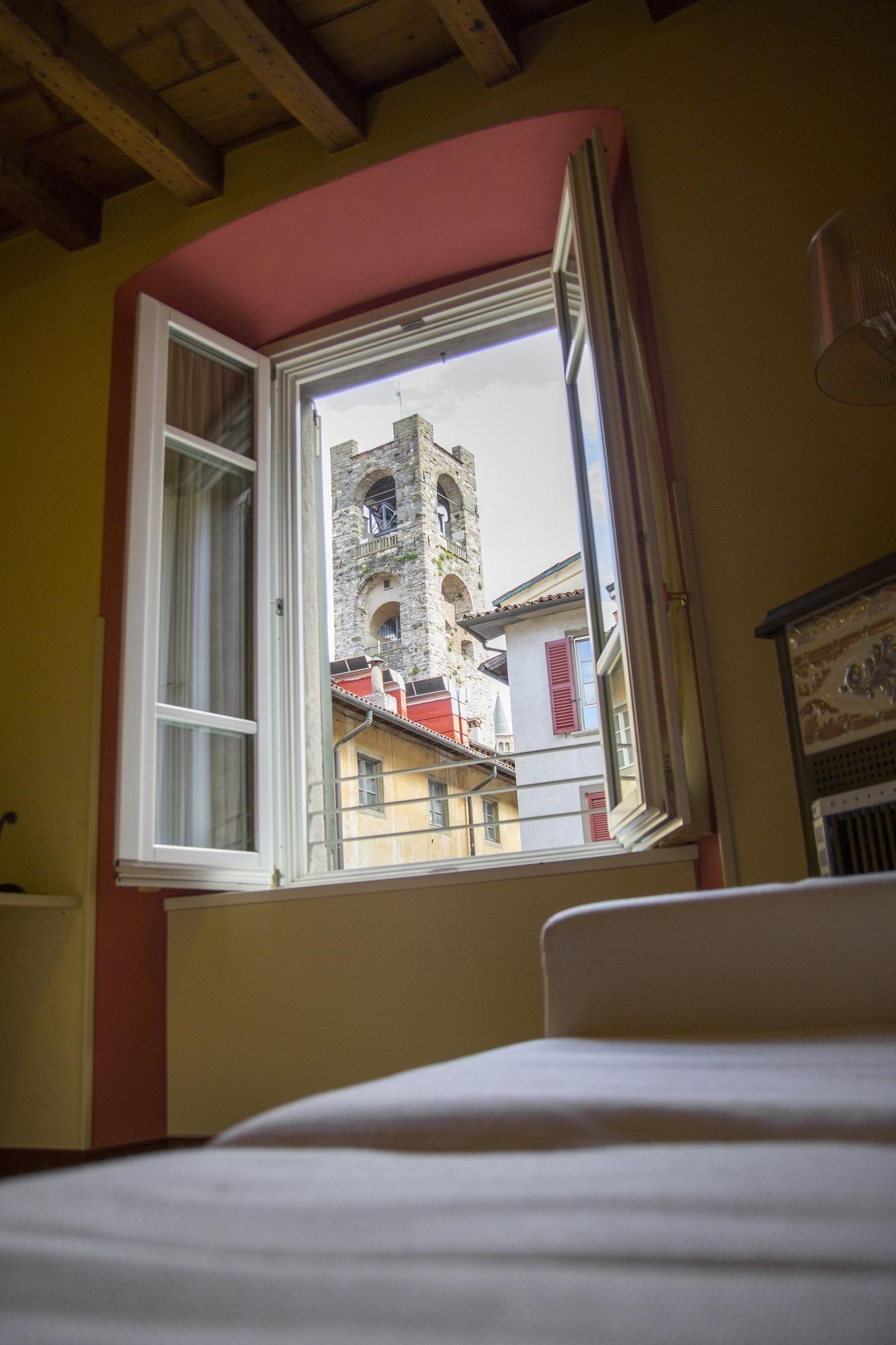 Hotelli Piazza Vecchia 4*