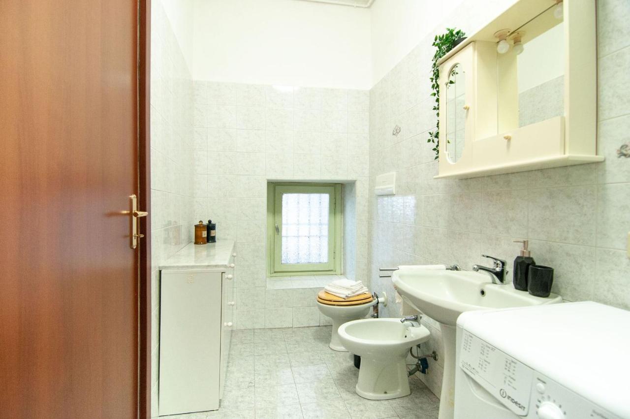 Academy Industrial Chic Apartment *