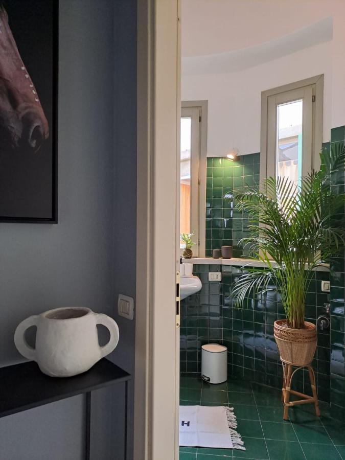 Myrrha Luxury Houses - Piazza Pontida 27 Bed & Breakfast