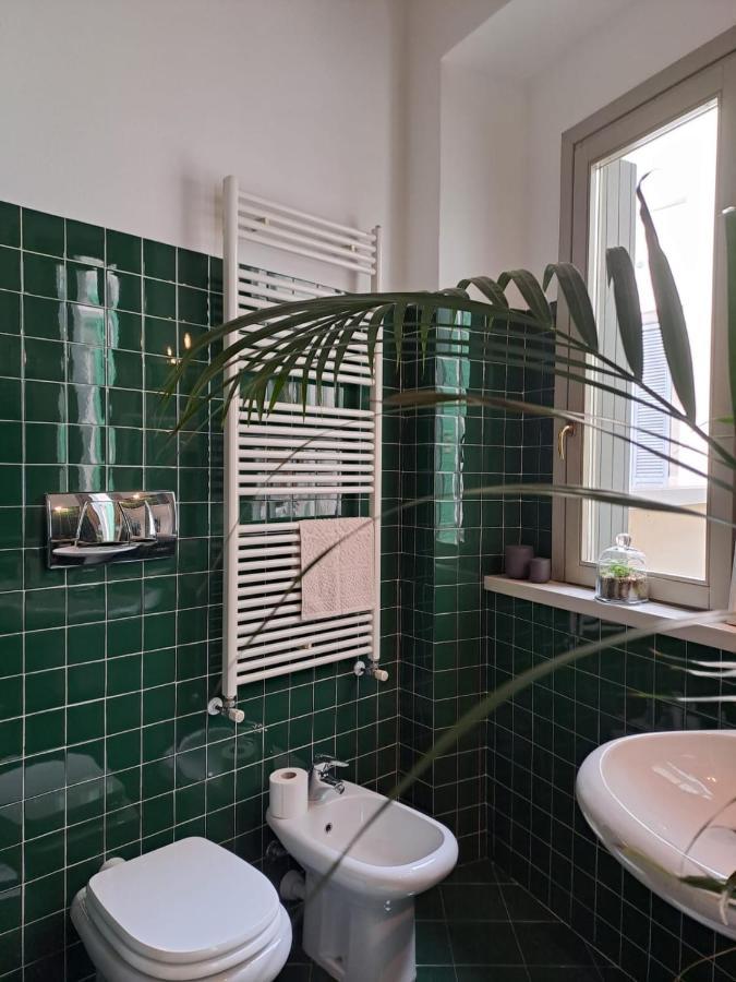 Bed & Breakfast Myrrha Luxury Houses - Piazza Pontida 27 *